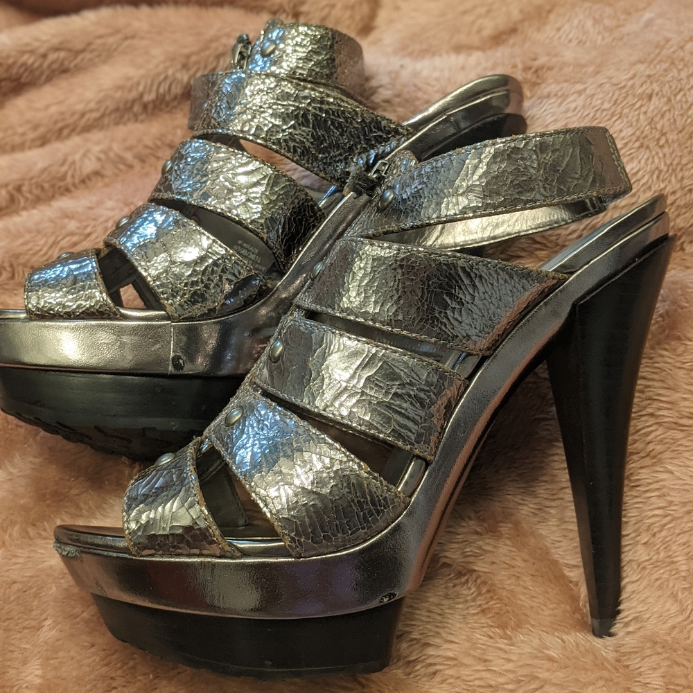 Jessica Simpson silver platform heel's